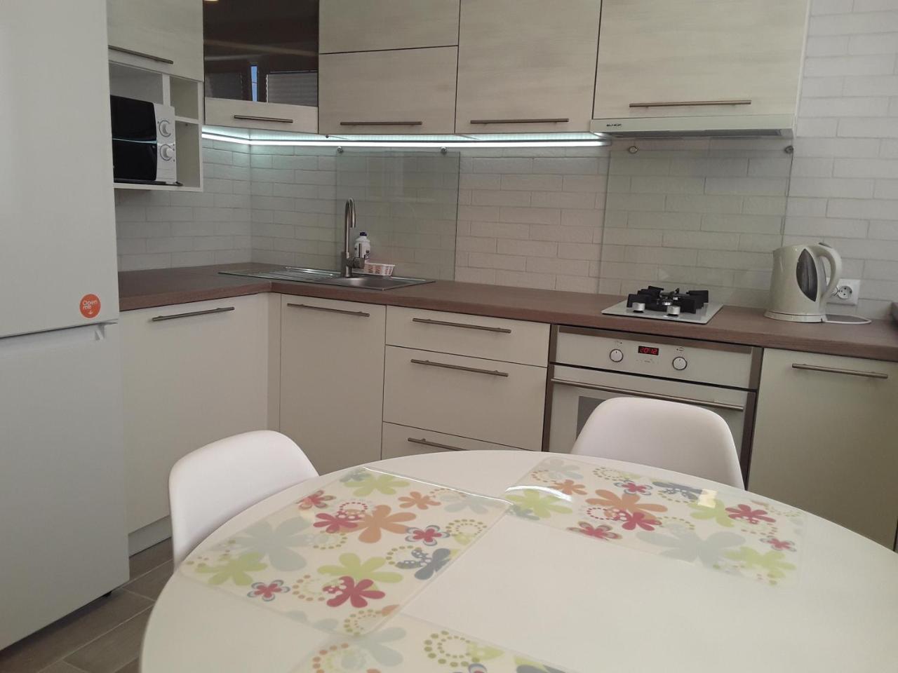 Lbe Apartments Нарва Экстерьер фото